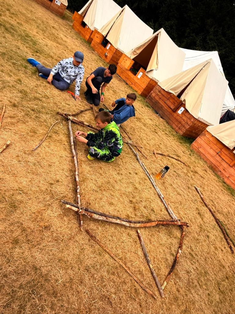 215.jpg