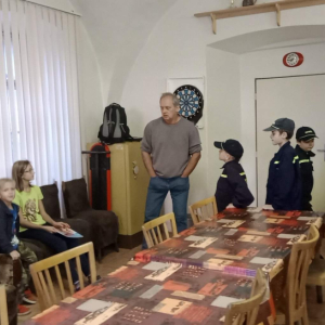 2.JPG